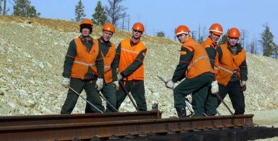 А ведь кому-то приходится за них работать...