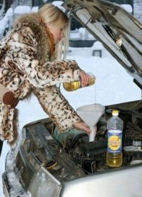 большая часть постановочные, но всё равно здорово. нынешние тоже не пальцем деланы