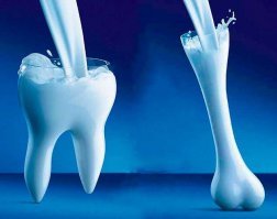 А при чём тут химия то?)) Если кальций природный элемент содержащийся в природных компонентах........

Можешь просто больше молочных продуктов потреблядь......можешь обычный школьный мелок есть.....Разницы никакой......

А из-за недостатка кальция и развивается хрупкость костей в возрасте.......

Другое дело гибкость суставов.....но и тут помогут обычные вещи.....