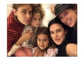 Да ... пять дочерей ... Брюс , ты не сдавался , но все же .. надеюсь ты счастлив .