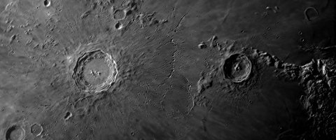 Кратеры на Луне со стороны к нам повёрнутой - прямое попадание.