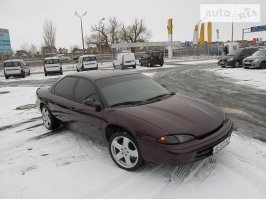 Мне сразу Dodge Intrepid по дизайну вспомнился