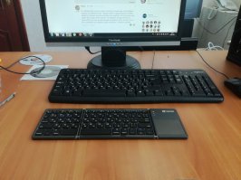 У RPi есть bluetooth. Можно пришпандорить клаву беспроводную. Так же 4 USB на борту. Соответственно можно цеплять что угодно))