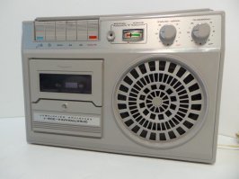 Первый мой магнитофон купил в 1989