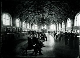 В операционном зале Государственного банка 1913 г.
