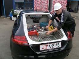 Кстати, что такие тачки не выпускаются это неверно. В Дании так сплошняком седаны переделывают в пикапы. Налоги на машины конские из-за зеленых.  А если машину переделать в пикап то сумма налога в разы ниже. Ибо сразу становится коммерческим транспортом.