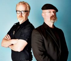 Надо срочно вызывать их: