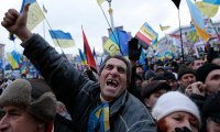 Это мы то держиморды? Ты на своих глянь, какие милые лица!
