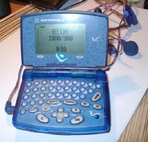 Надо было начинать с Motorola V100, а не со всякой попсы!