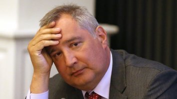 Сквозь горизонт: Человечество впервые увидело черную дыру