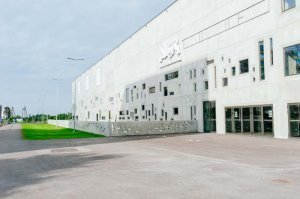 Что там Бельгия. Вот мне под окнами построили вместо зелёной зоны