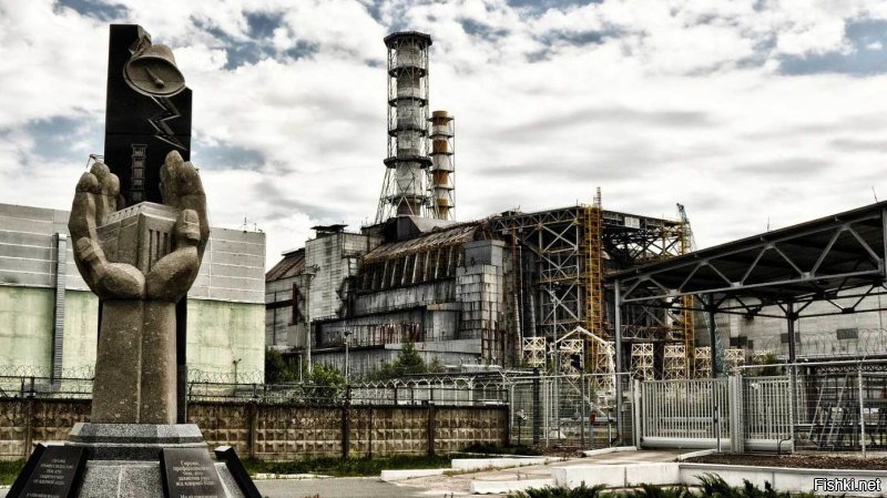 Квест в зданиях Чернобыля и Фукусимы, то-же так себе экскурсии.