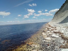 Волга в наши дни.
Утес Степана Разина.