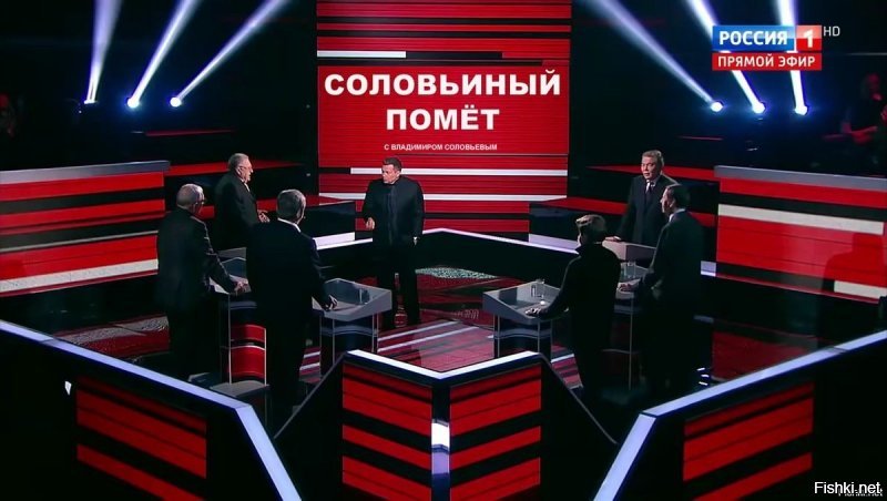 В числе российских СМИ есть немало таких, которые в погоне за «сенсацией» и «острым» материалом готовы переиначивать слова политиков и происходящие в мире события, подтасовывать факты и откровенно лгать. 
'''''