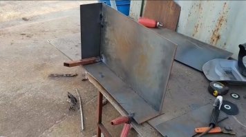 А кусок профильной трубы для чего?