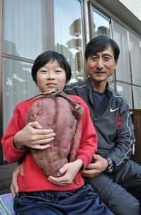 Даже Джеки Чан мутировал после посещения Фукусимы.
Фото  ДО и ПОСЛЕ...