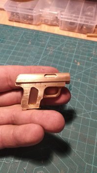 Спасибо, ми плёхо говорить по русски. ; ) Не, это я лазером нахерачил заготовок. Две запорол в процессе.  Сейчас вот такой делаю