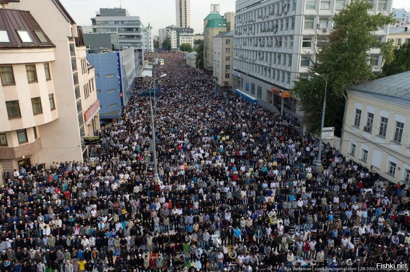 а в москвабаде все спокойно одни русские