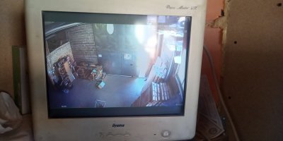 Трубка, доживает на видеонаблюдении.