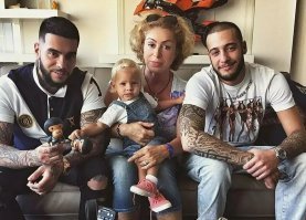 а эти обезьяны, какое отношение к России имеют?