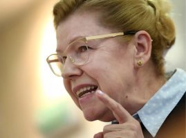 Мизулины которые готовы лезть своим рылом в личную жизнь граждан и учить их как правильно *баться - были всегда.
