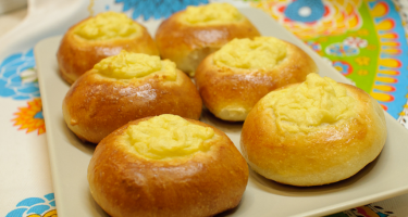 Если на тесто - то ватрушка....