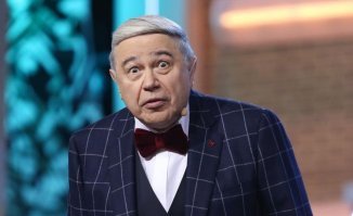 Мужчина после операции очнулся в обнимку с незнакомой кошкой