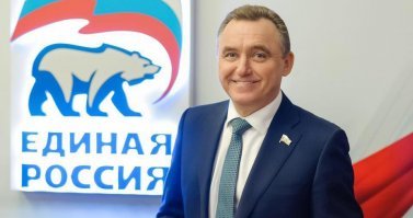 А вот и автор. Партию я сразу угадал.