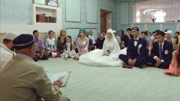 ====
многие немцы, по словам Беермана, любят использовать такие купюры в качестве подарков, например на свадьбу. 
====
Ох уж эти современные немецкие свадьбы! ;)
