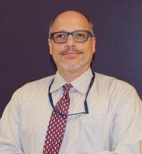 Gene Mueller мужик.