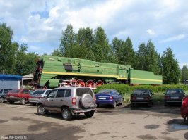 Памятники "Генералу" П-36 в Шарье и Орше