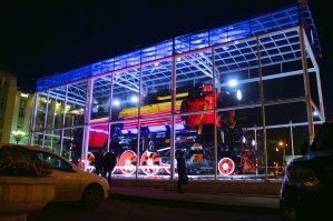 В Самаре для тех кто хочет посмотреть паровоз в разрезе.