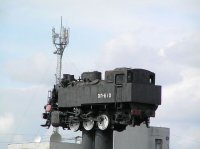 Брутально!!!

Паровозов Черепановых ваще сколько в натуре? В каждом музее реплики выдают за оригинал... И очень жаль, что автор не снял паровоз куоторый привёз Льва Толстого на станцию Астапово, где тот и вмер. Теперь эта станция называется Лев Толстой (как ПГТ, где она находится). только хрен туда доедешь - все поезда с Москвы отменили, ж\д узел приходит в запустение. Пичалька