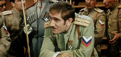 Триколор + георгиевская ленточка... Чью победу мы празднуем?