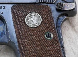 Не было на оригиналах ни крестов. ни шестигранников. Нужен обычный винт под шлиц.