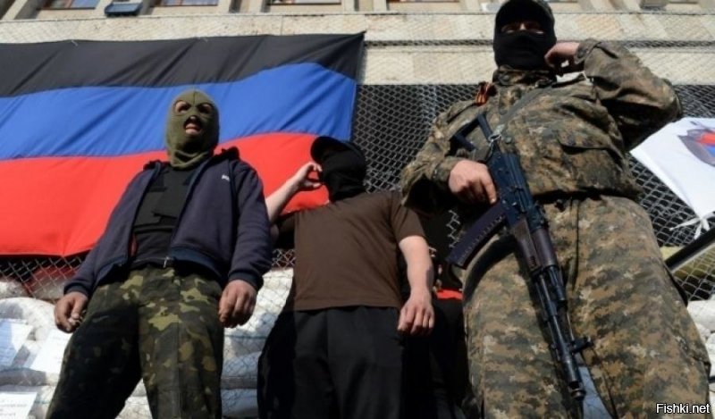 а че, достойные люди. у себя все развалили, покуражились, поубивали своих сограждан, теперь можно и на заслуженный отдых в рф.