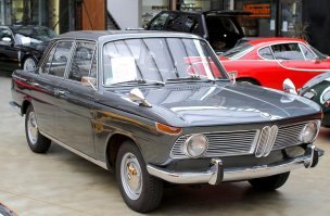 Сравнение с американским автопромом выдает в авторе глубокого мудака. В Европе в то время ездили на таких машинках