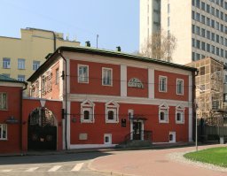 От криворуких фотошоперов спасу нет. Сейчас вся проблема в том, что большинство этих "ляпов", "вывесок" и прочего - банальный фотожоп… А многие ведутся