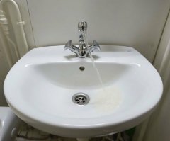 У меня каждое утро в туалете такая гравитация ))))))