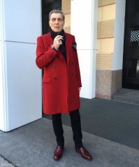 Это этот Невзоров? Ну смотрите, смотрите этого некрофила...