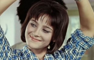 А по мне самая очаровательная актриса ушедшего века она