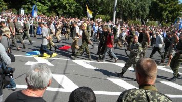 Бандеровские выб.лядки в пиндоских ношенных футболках, в Донбассе...