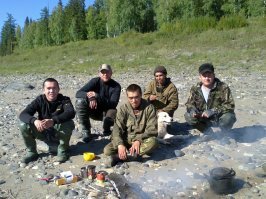 Нет. Тупой тут только ты.
Пруфодрочер ограниченный.
Я перед свиньями бисер не мечу, кому надо тот сам найдет массу научных трудов, посвященным проблеме малых народов.
Да и история освоения Сибири тоже доступна. 
---------------
А ты биссер и не мечешь. :) Ты какую-то тупую теоретическую куету несешь. Которую кто-то выдумал.  Еще раз.  Я овер 20 лет там живу, по 2-5 месяцев в год.  Я с ними вживую общаюсь.   :)  Со всеми.  И Кетами, и эвенками, и Алеутами.   А ты тут что-то теоретическое предлагаешь ? :) От очередного знатока, который там ни разу не был ?? :) Ну-ну.  

Пойдем расскажем им, как их угнетают -  каждые 5 лет даря по снегоходу новому, и мотору лодочному, и  на патроны скидки.  И как плохо они живут.  А ?