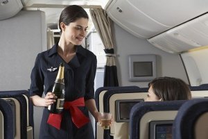 Стюардесса из Франции (Авиакомпания «Air France»)
