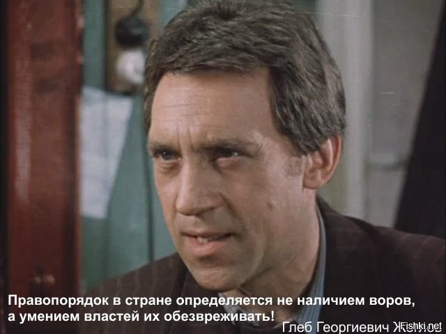 Коррупция существует везде, где существуют товарно-денежные отношения. В том числе и в СССР. Вменять советской системе в вину факт существования коррупции бессмысленно. Только тогда с коррупцией реально боролись, что Вы сами и подтверждаете. Сейчас коррупция - один из механизмов государственной власти (за деталями обратитесь к Вашей любимой Википедии). Министры взятки берут! Мыслимо ли было такое при Сталине? И что в ответ? Благопожелания. .
То, что с коррупцией не борются (а с ней не борются) не означает, что её нет. По одному "хлопковому делу" в СССР осудили 4 тысячи человек. За 2018 год по всей РФ возбуждено аж ... 35 (тридцать пять) дел по коррупции. Осуждено по ним ... 25 (двадцать пять) человек.