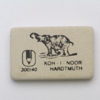 Как ластик стирает карандашные линии на бумаге?