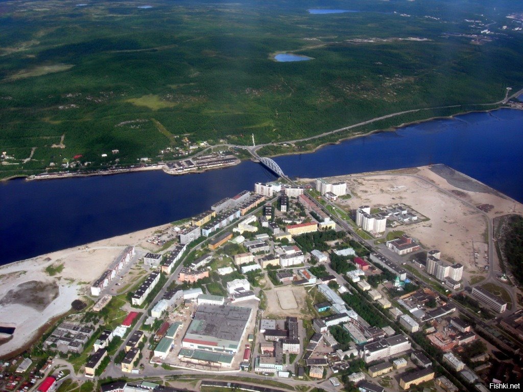 Кола мурманская область. Кола город в Мурманской. Древний город кола Мурманск. Поселок кола Мурманской области. Мурманская область Кольский район город кола.