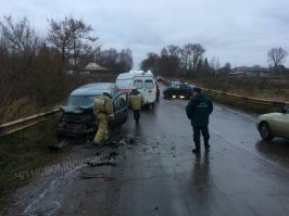 Авария дня. Занесло под горочку