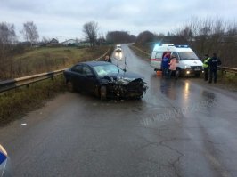 Авария дня. Занесло под горочку