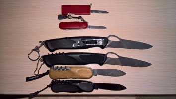 каким из них я порезался, догадаетесь?